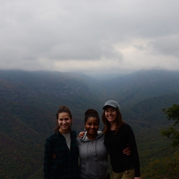 Meet your Posher, Sinead - Picture 3 of 7